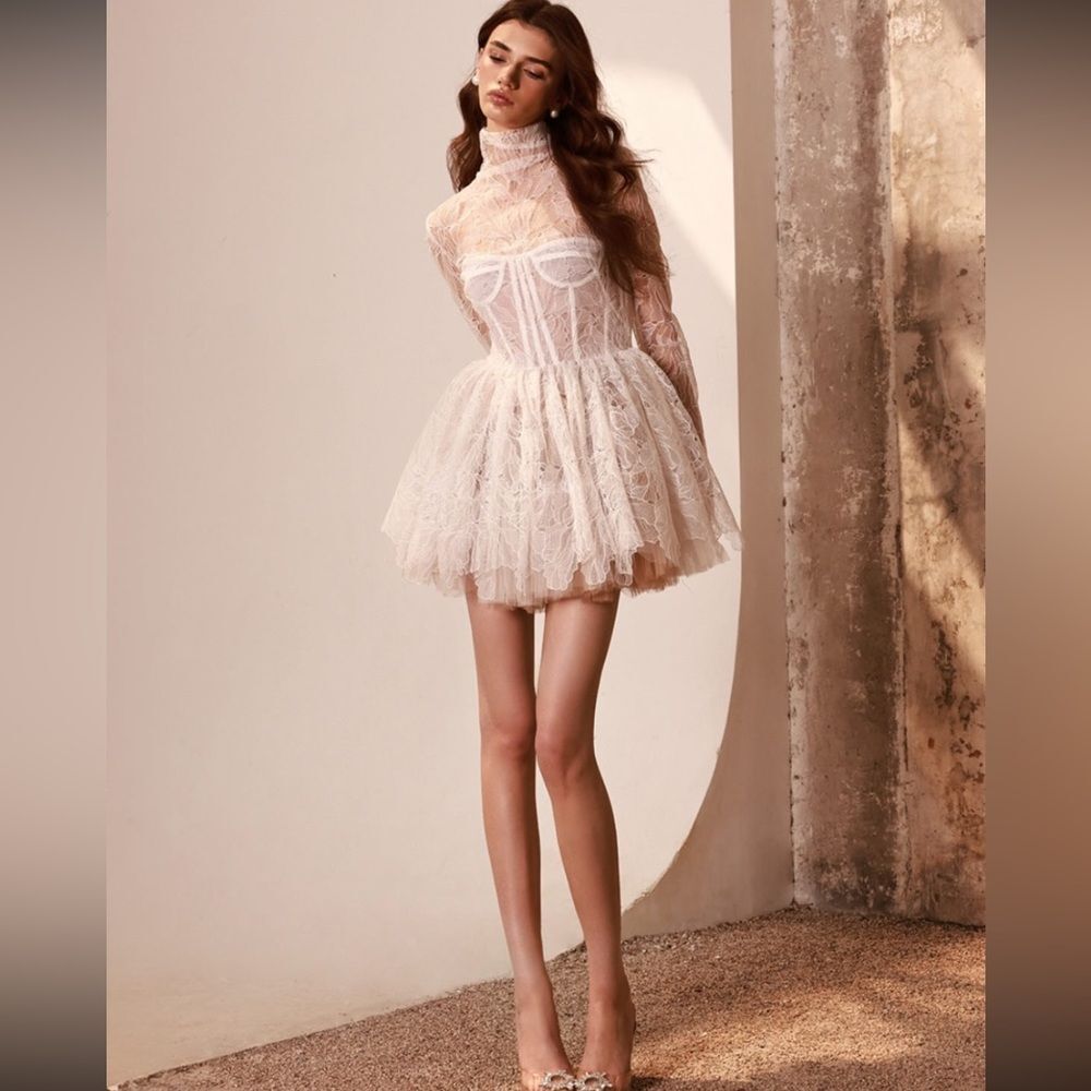 NWOT Bronx and Banc Maraya Arabella White Lace Mini Dress, wedding bridal dress